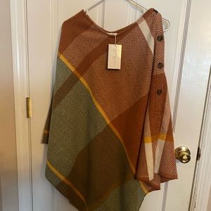 NWT plaid poncho. Super cute!